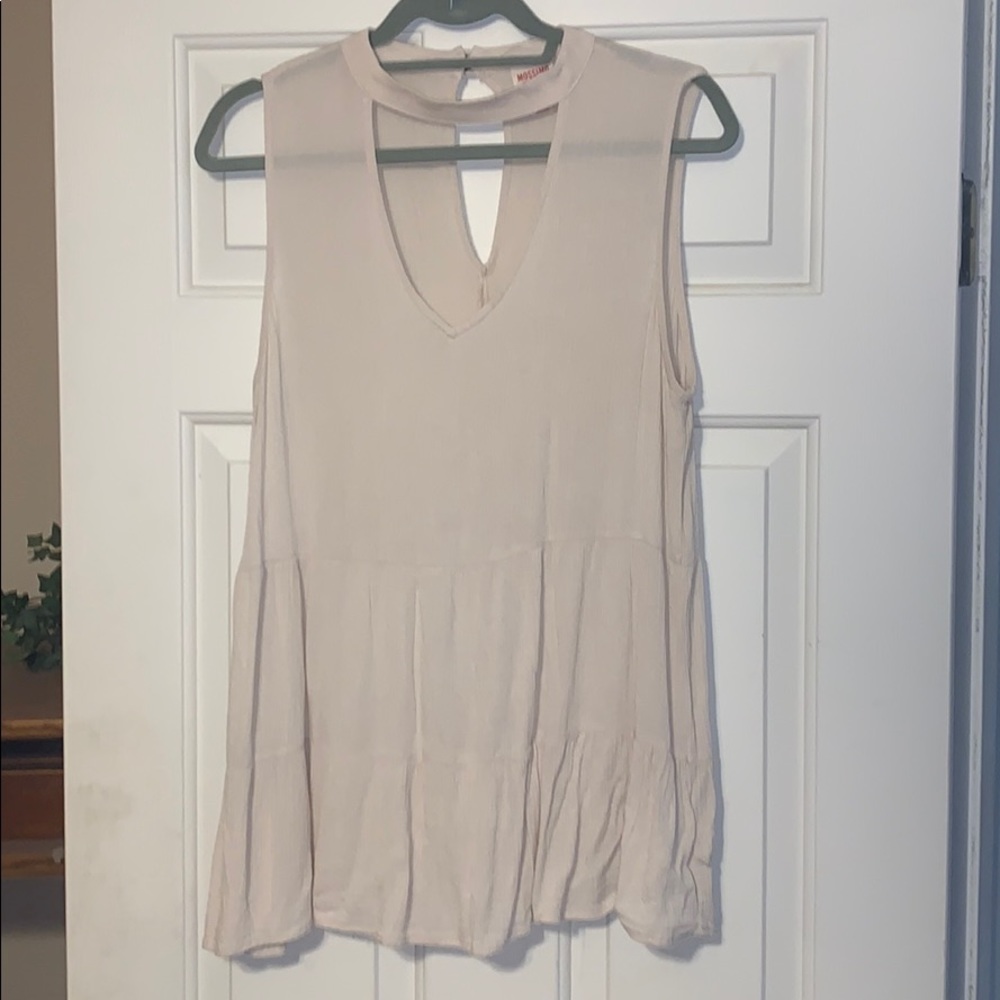 Mossimo Supply cream tank. Great condition.